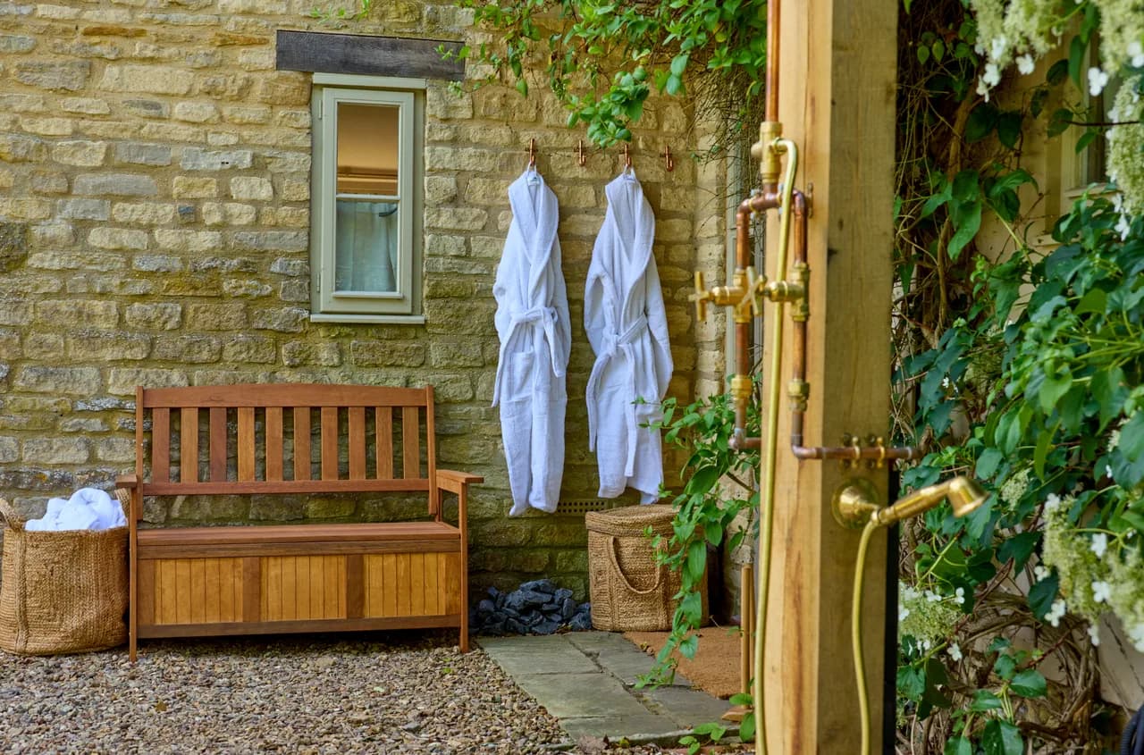 Brandy's Farmhouse, a Cotswolds holiday home near Soho Farmhouse